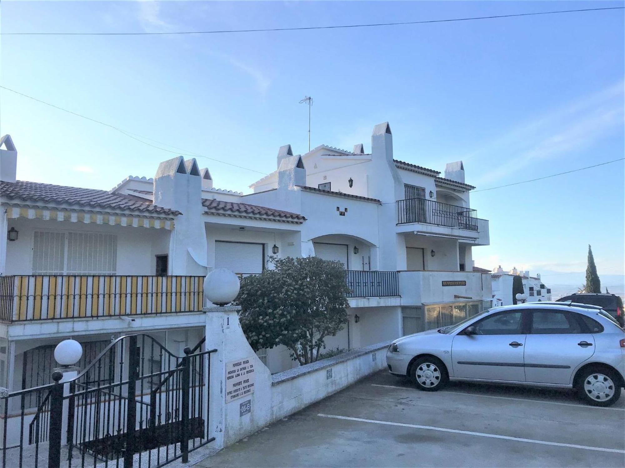 Apartamento En Roses Parking Y Piscina Comunitaria Av-54 Bagian luar foto